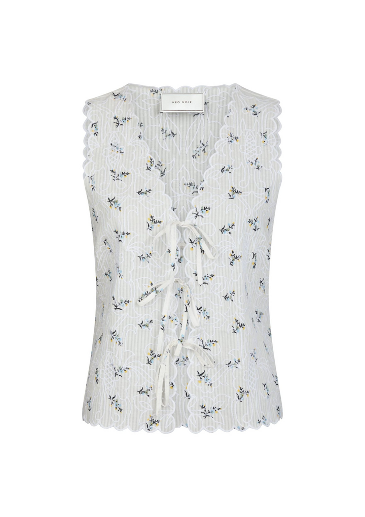 Neo Noir | Bibi Embroidery Print Top