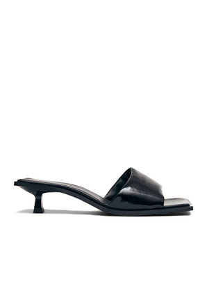Alohas | Kia Onix Cream Leather Sandal