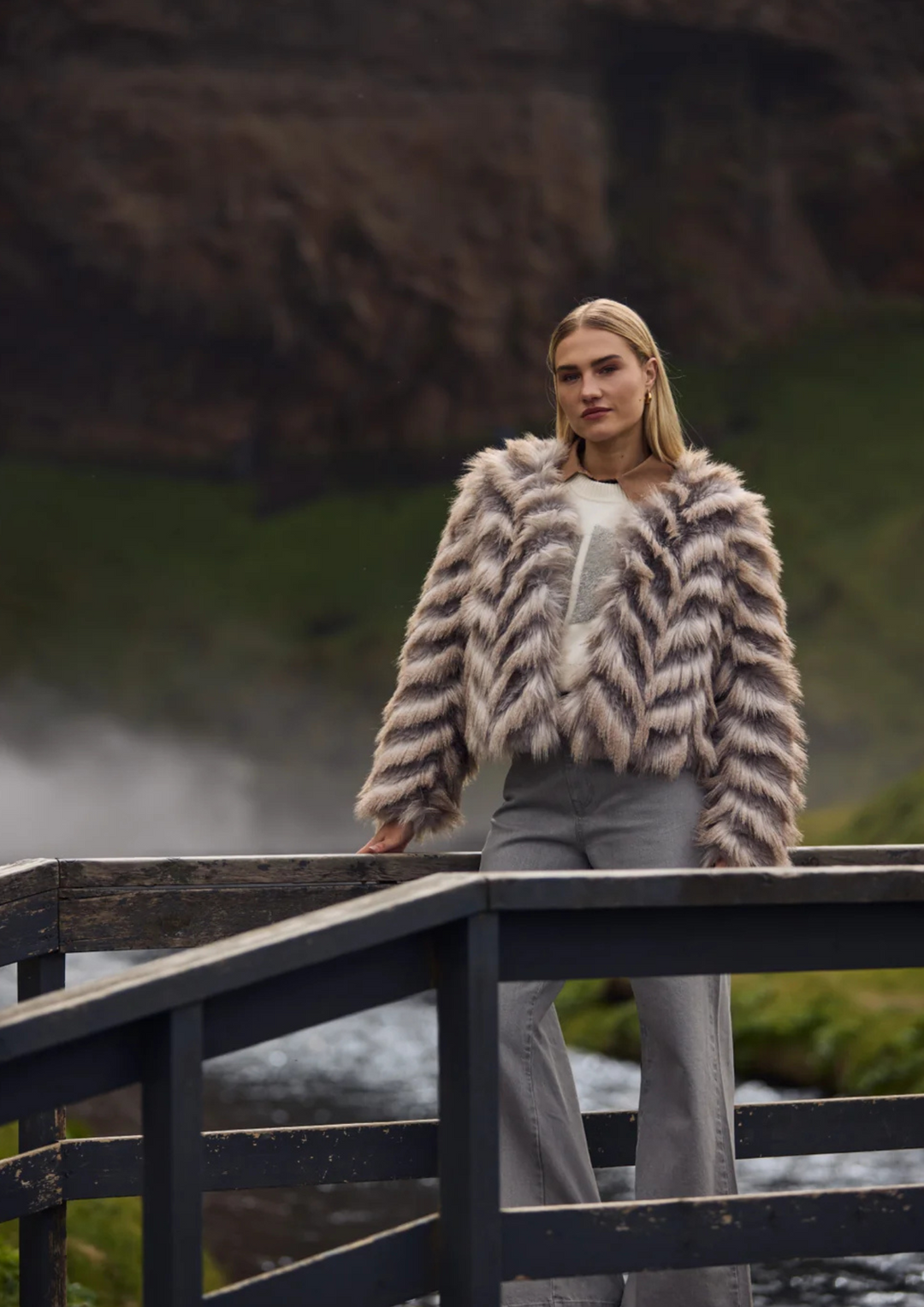 Nukus | Lori Jacket Zigzag