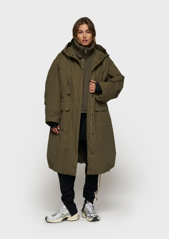 10 Days | The royal parka