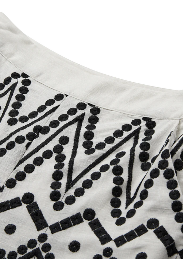 Copenhagen Muse | Embroidery Shorts