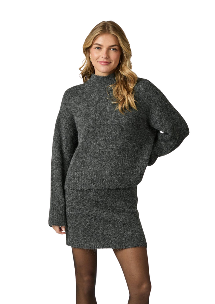 Neo Noir | Paulina Fluffy Knit Blouse