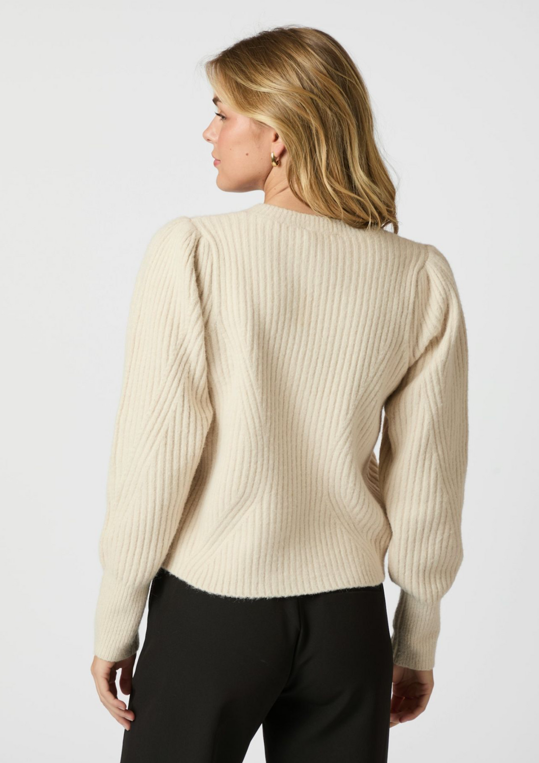 Neo Noir | Puli Knit Cardigan