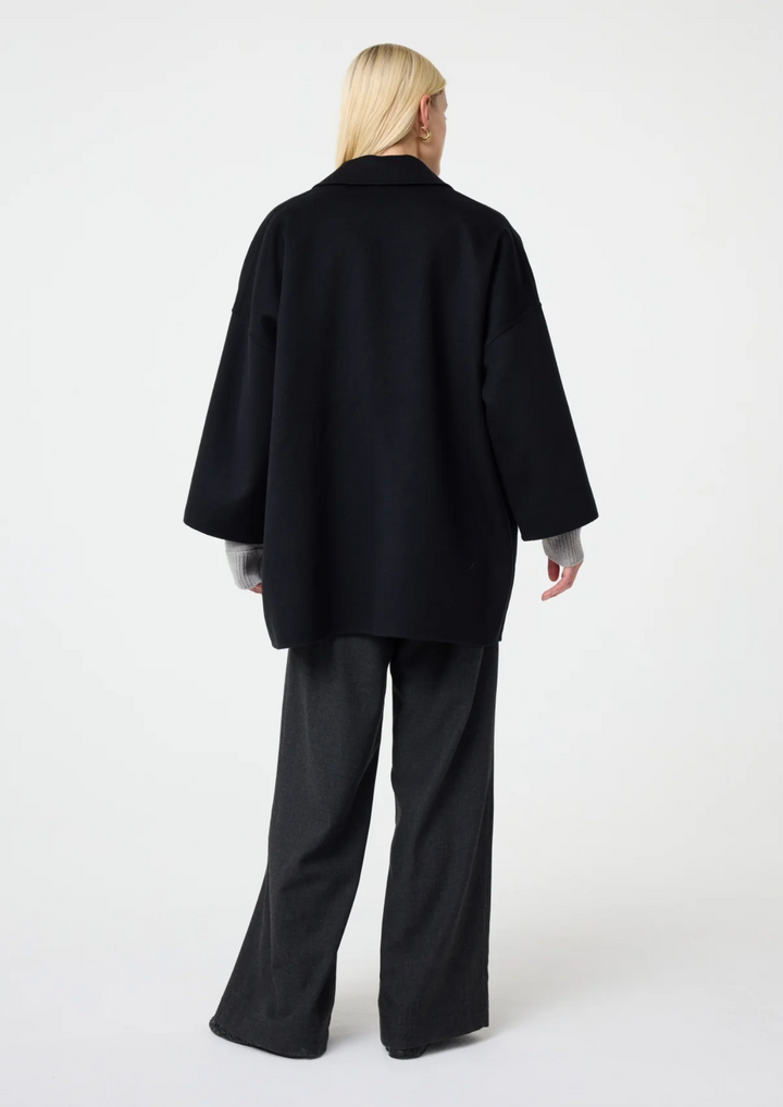 Knit-ted | Cape Coat