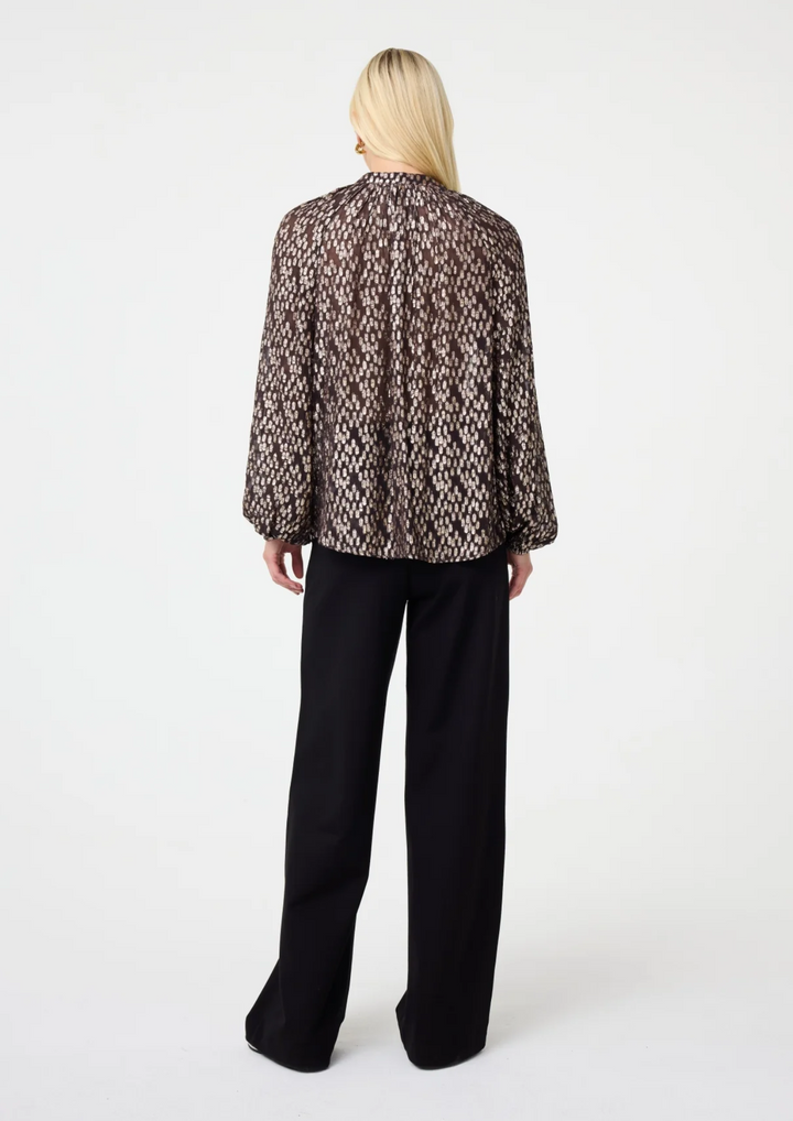 Knit-ted | Loeka Blouse