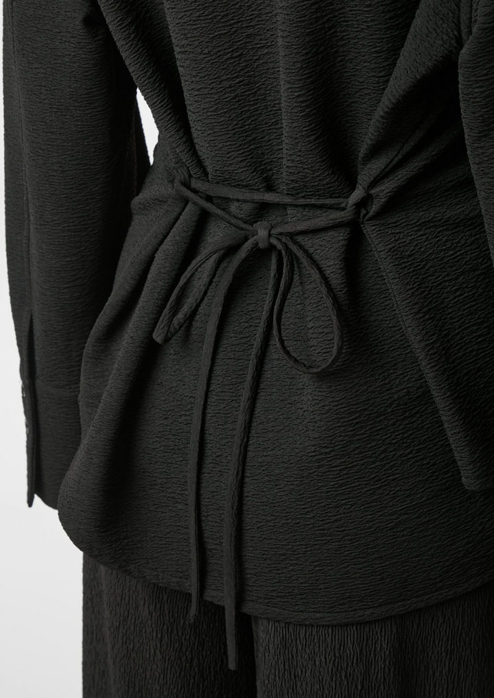 Neo Noir | Waldita Structure Shirt