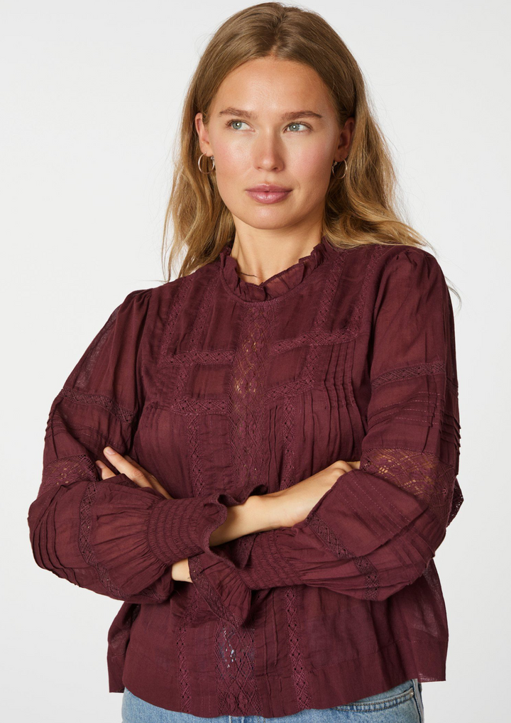 Neo Noir | Ebba S Voile Blouse