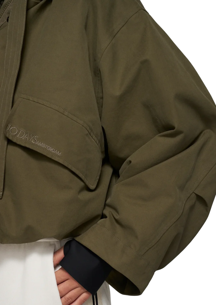 10 Days | The Queen Parka