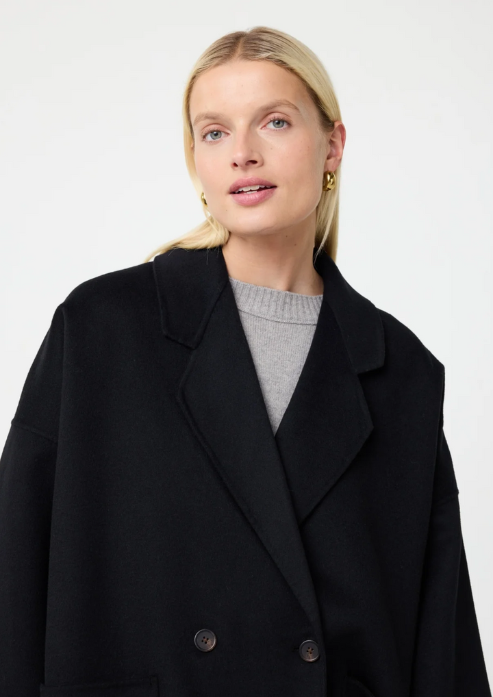 Knit-ted | Cape Coat