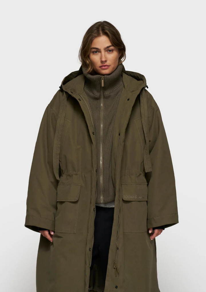 10 Days | The royal parka