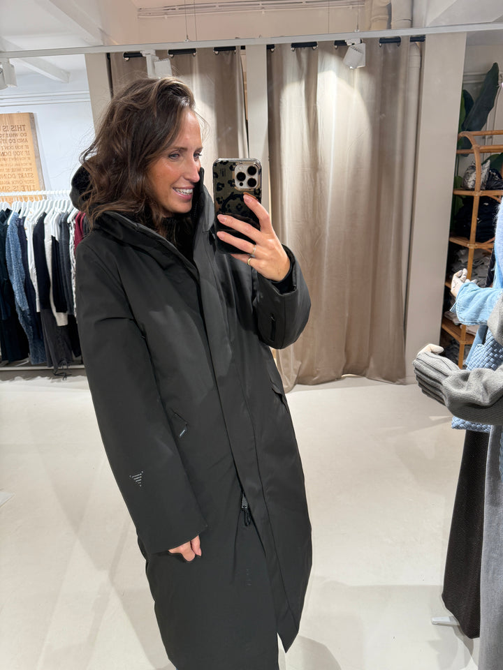 Krakatau | Mishima Waterproof Parka