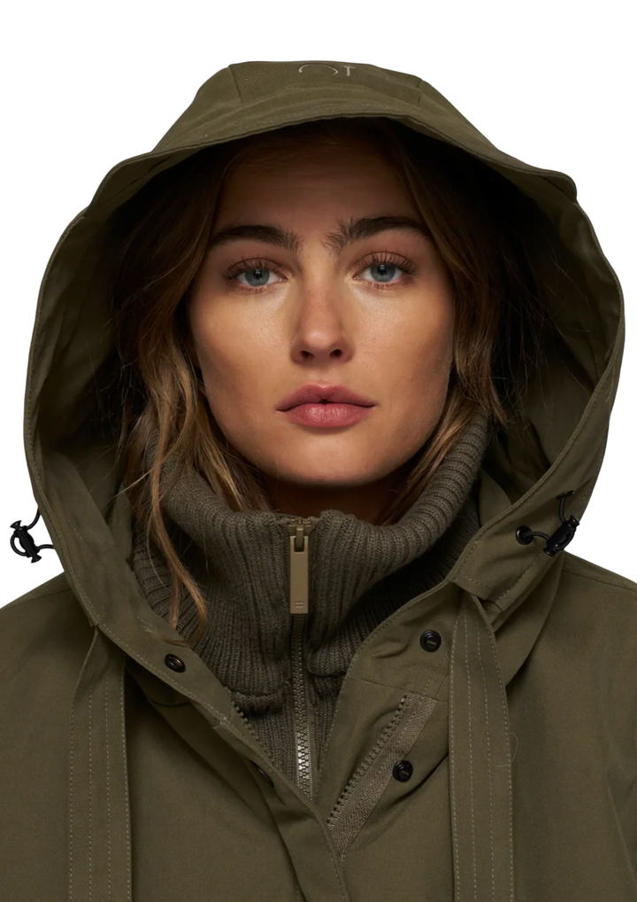 10 Days | The Queen Parka