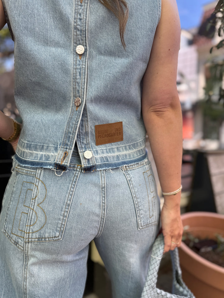 Baum und Pferdgarten | Nanya Jeans