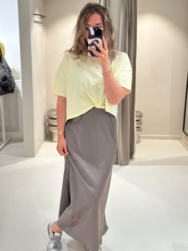 Neo Noir | Vicky Heavy Sateen Skirt