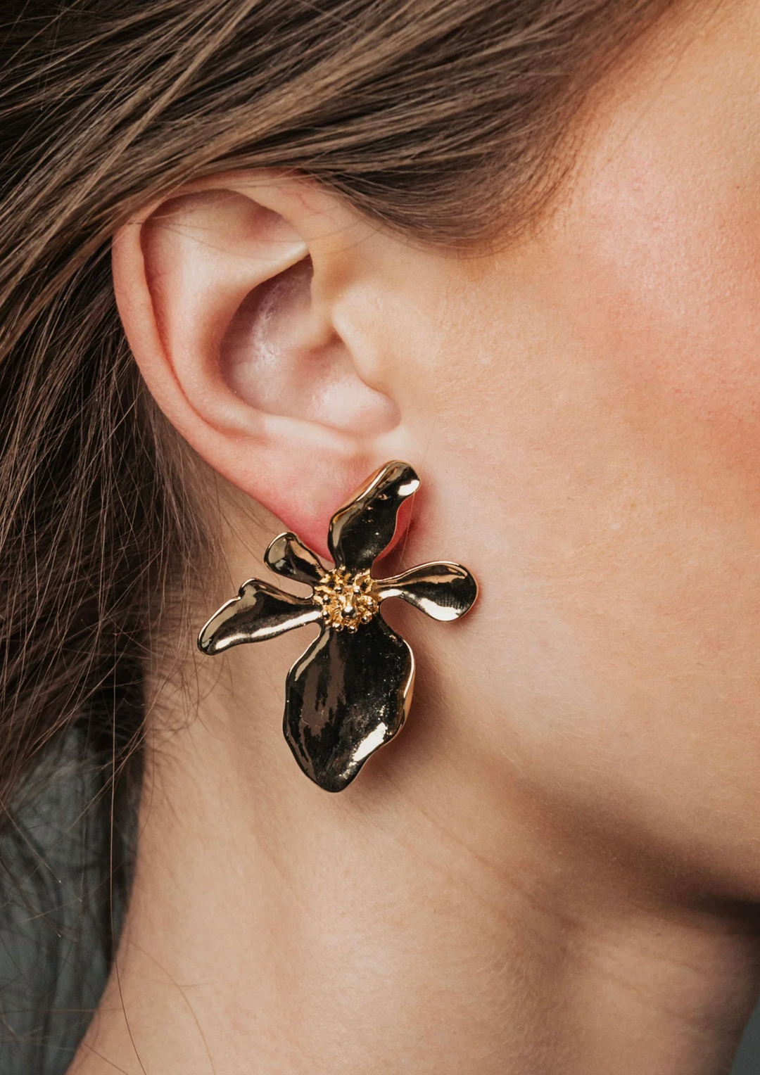 BOW19 Details | Flower Gold Earrings