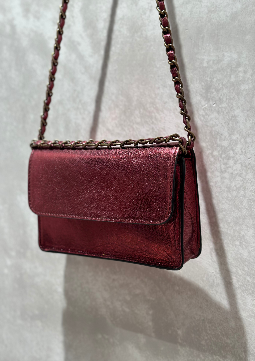 By Bar | Loua Metallic Bag Very Berry